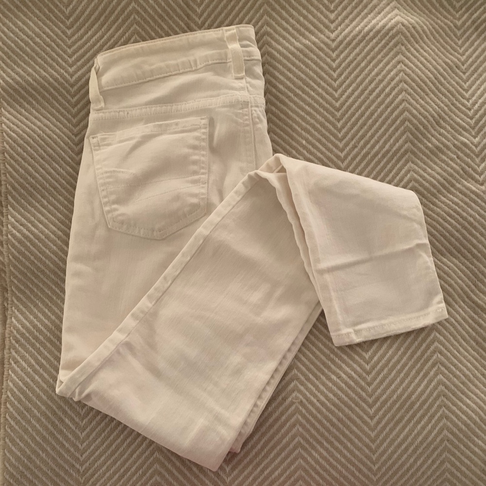 American Eagle Stretch White Skinny Jean
